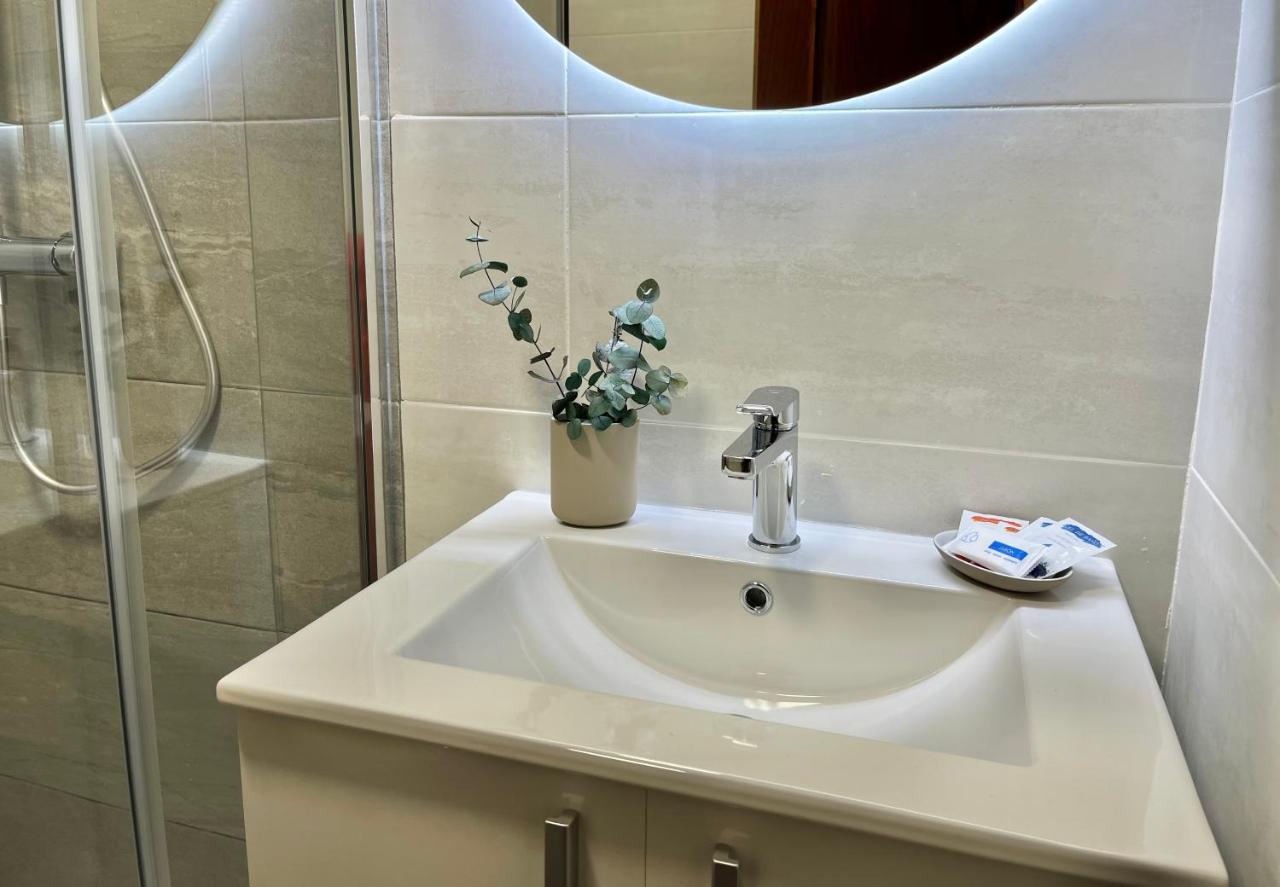 Nuevo Piso En Couto Apartment Ourense Ngoại thất bức ảnh